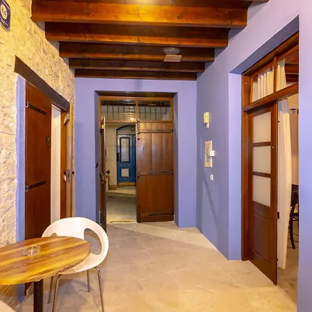 Kozakos Luxury House