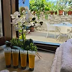 Kozakos Luxury House