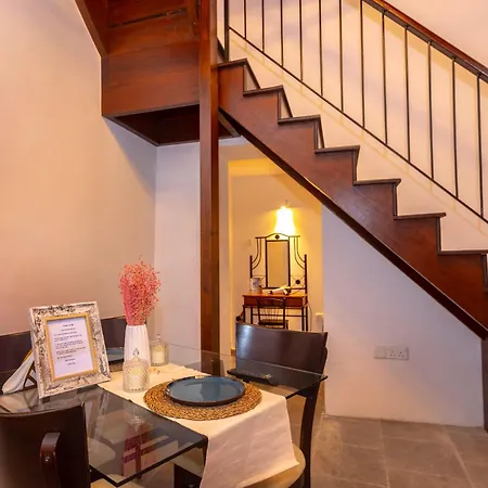 Kozakos Luxury House