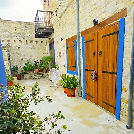 Kozakos Luxury House