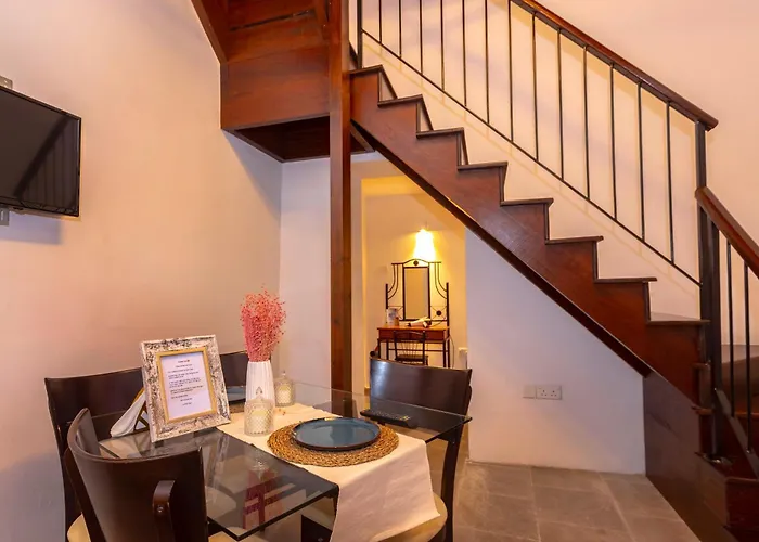 Kozakos Luxury House