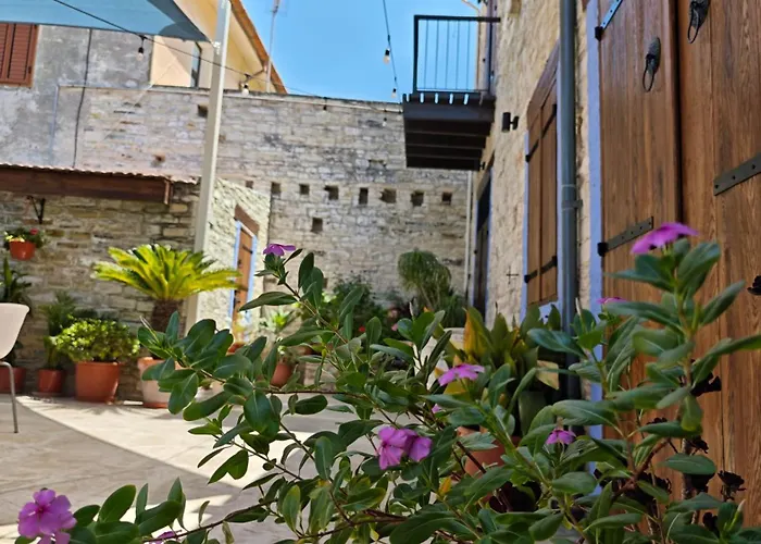 Kozakos Luxury House Apartmán *