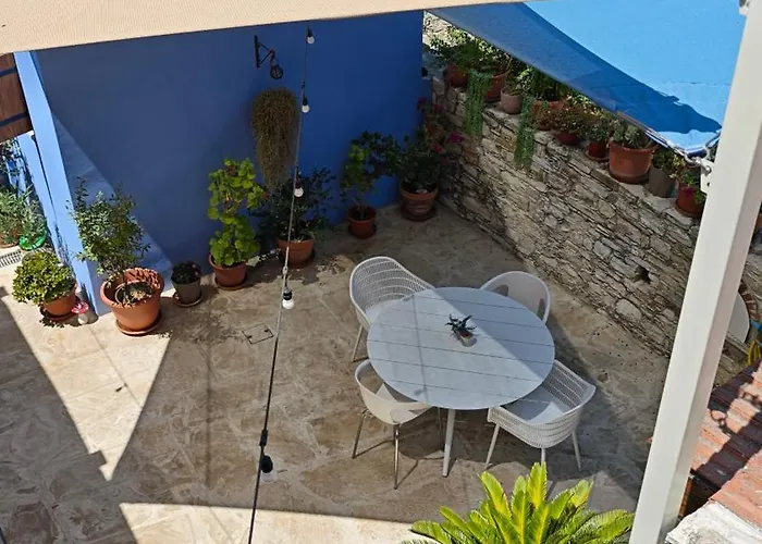 Kozakos Luxury House