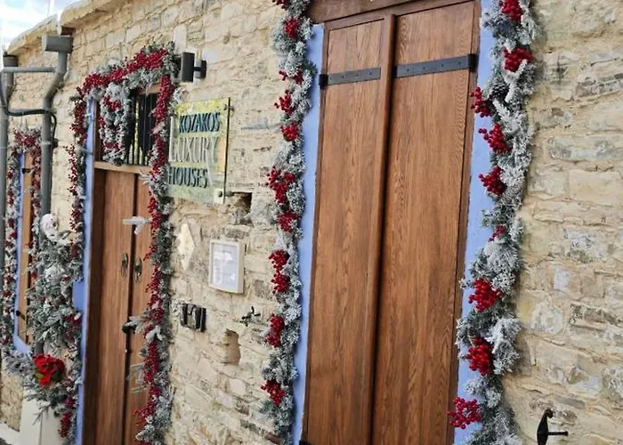 Kozakos Luxury House